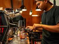 คาเฟ่สไตล์ Loft เปิดใหม่ พิกัดเกษตรนวมินทร์