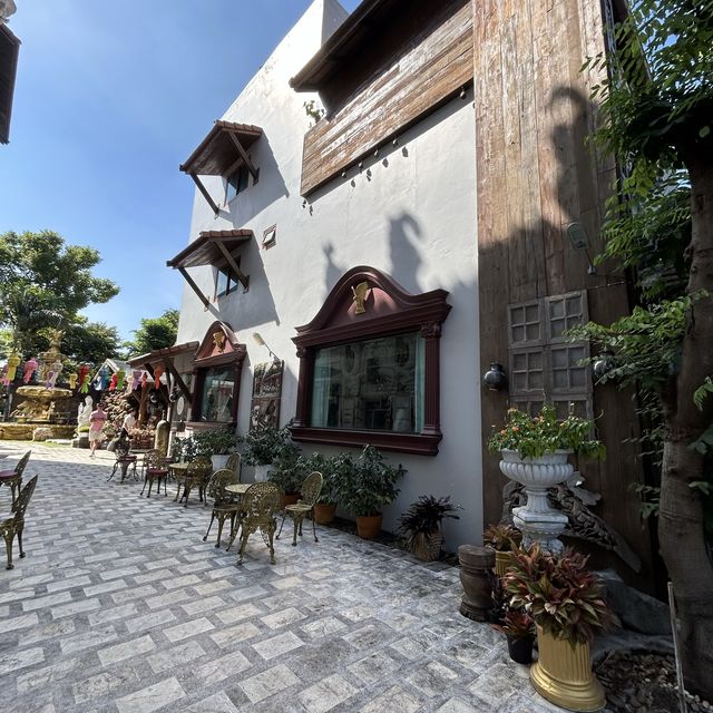 A Glimpse of Renaissance Charm