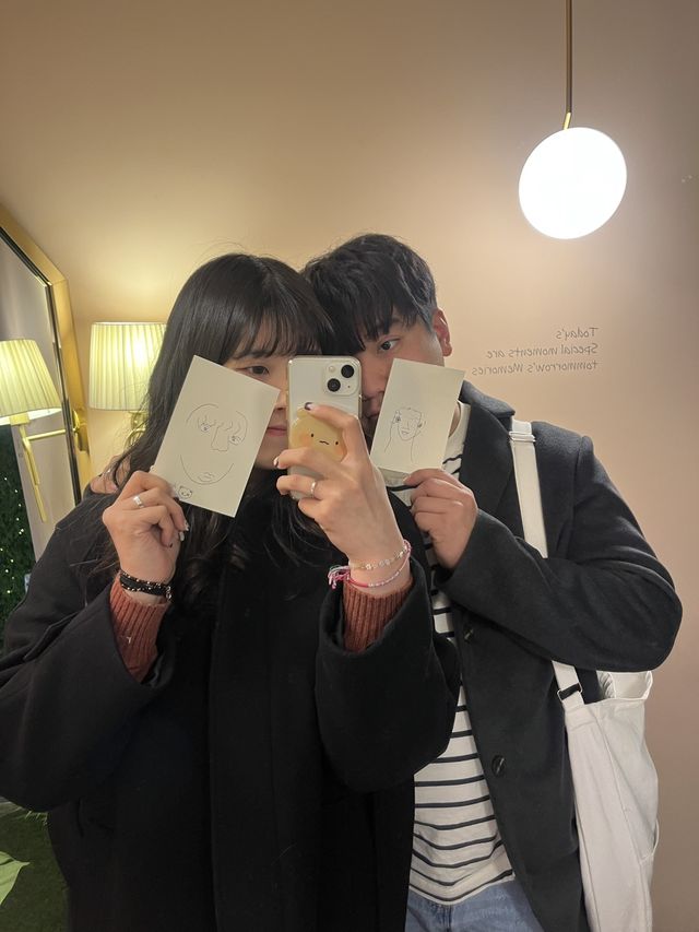 홍대 이색데이트 어바웃타임 암흑체험카페 씨더라이트✨
