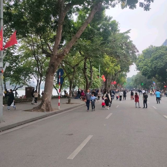 🇻🇳ベトナム ハノイ "チャンティエンプラザ界隈" 高級ショッピングエリア、ハノイの銀座!?