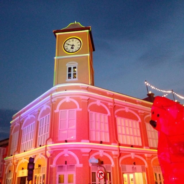 พาเที่ยวงาน..เดือนสาม ในเมืองภูเก็ต