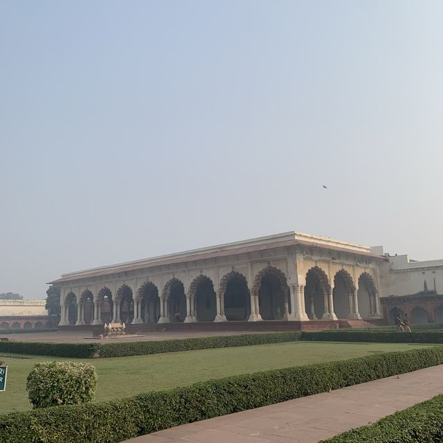 Agra Fort, best for leisure strolls!