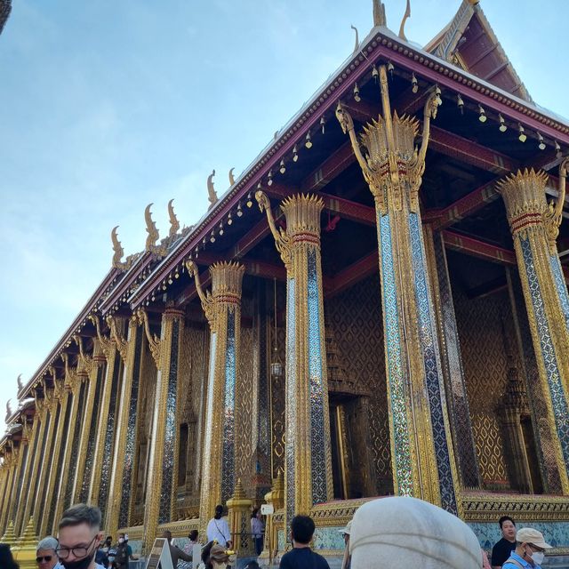 วัดพระแก้ว หรือ วัดพระศรีรัตนศาสดาราม