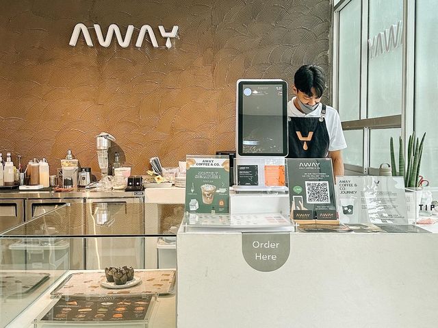 Away Coffee & Co.  หาดใหญ่