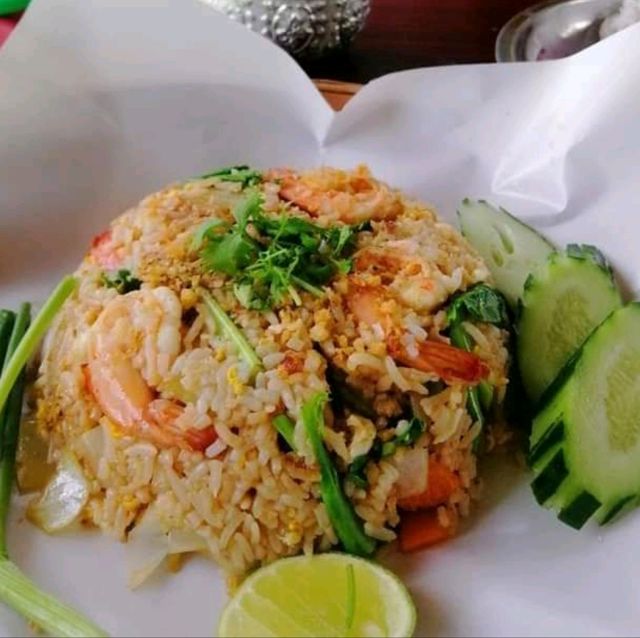 ครกใหญ่ กำไรทอง ส้มตำแซ่บยืนหนึ่ง