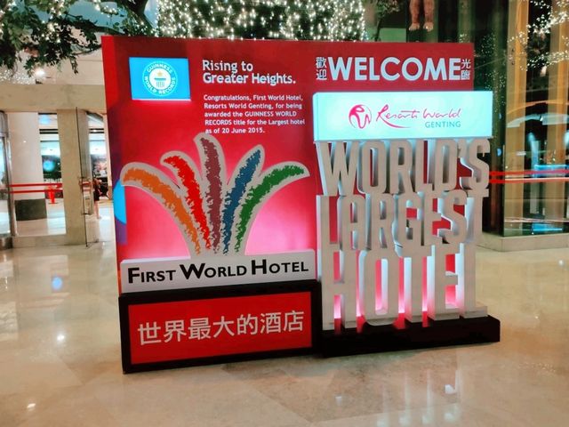 💸 Free Stay at the World's Largest Hotel 