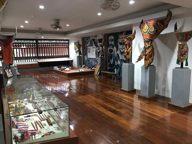 • พิพิธภัณฑ์ผีตาโขน วัดโพนชัย 👘🥻