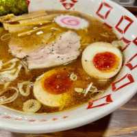【大阪府】煮干し出汁がきいたあっさりラーメン！