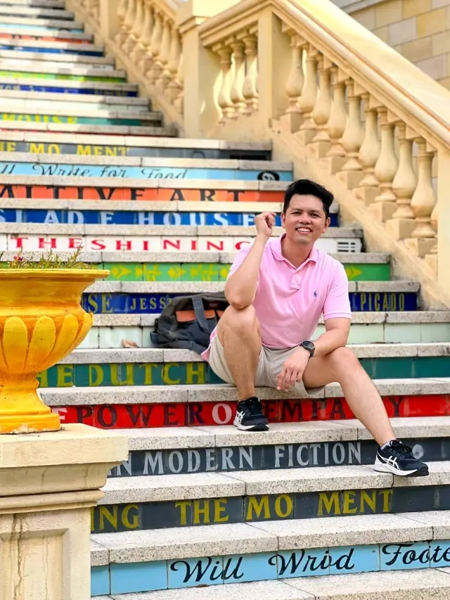 Sunset Town: A Beautiful Place for Selfies