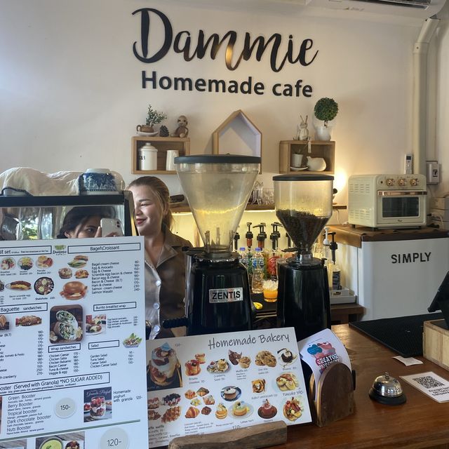 Dammie homemade cafe