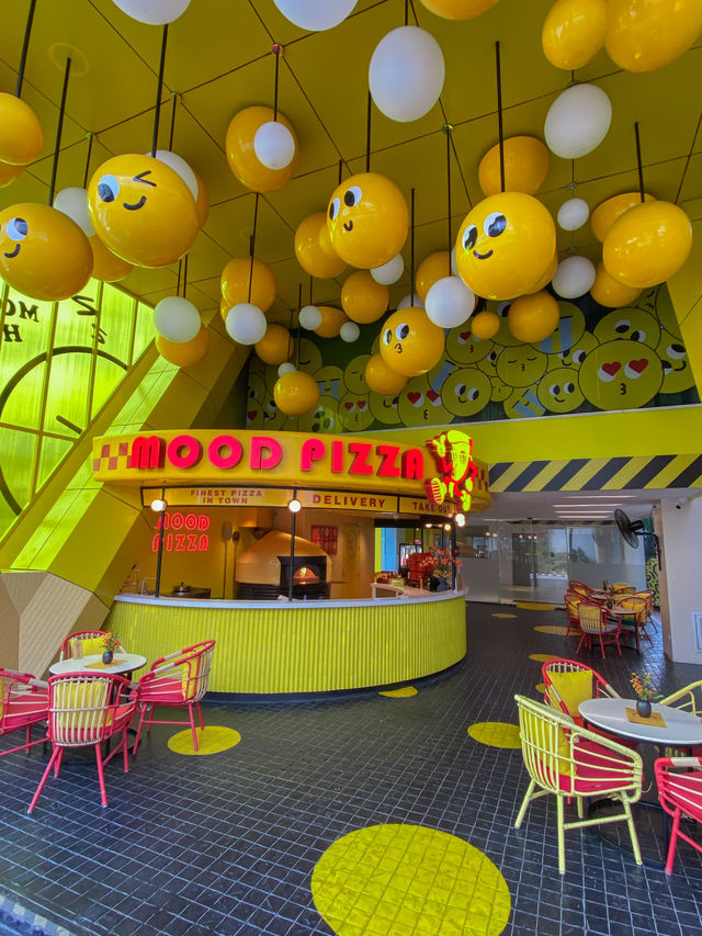 Mood Hotel Pattaya โรงแรม Emoji @ พัทยา 😚