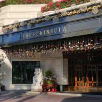 Afternoon Tea ธีมคริสมาสที่ โรงแรม เพนนินซูลา กรุงเทพฯ