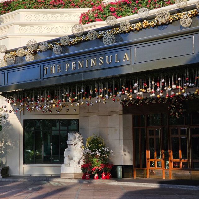 Afternoon Tea ธีมคริสมาสที่ โรงแรม เพนนินซูลา กรุงเทพฯ