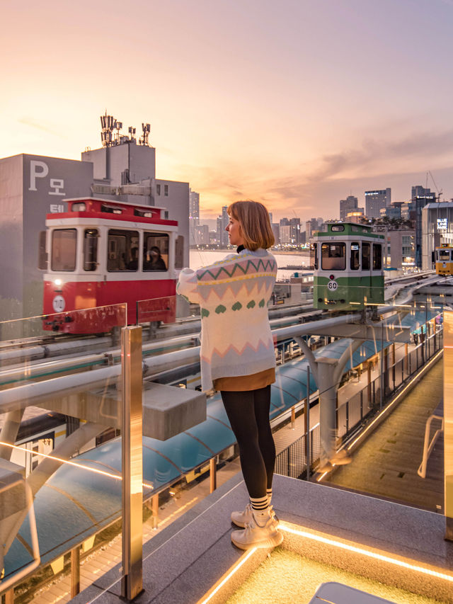 Dong Baek Cafe คาเฟ่วิวปังวิวรถไฟปุ๊กปิ๊กปูซาน🚟