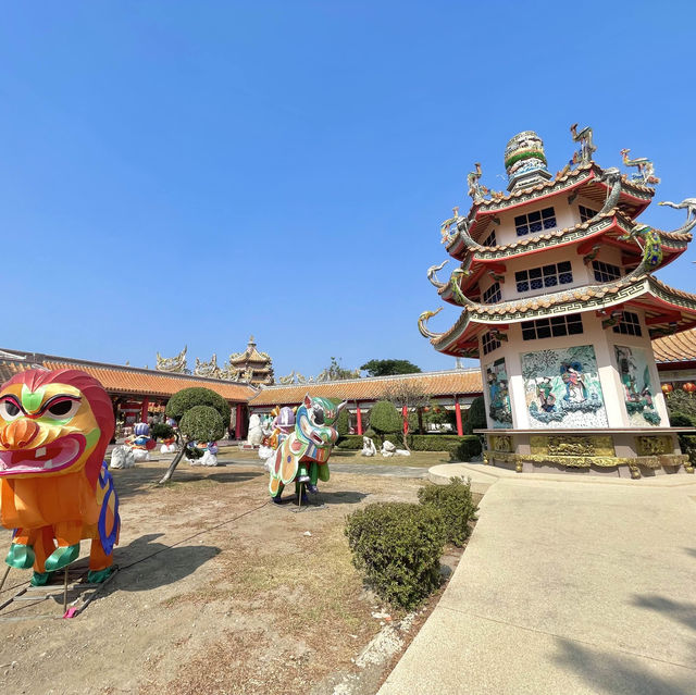 วาร์ปไปเมืองจีนไม่ไกลกรุงเทพ “วัดธรรมกตัญญู บางปู”