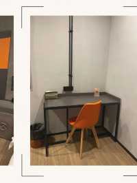 年青工業風 橙黑色風格酒店