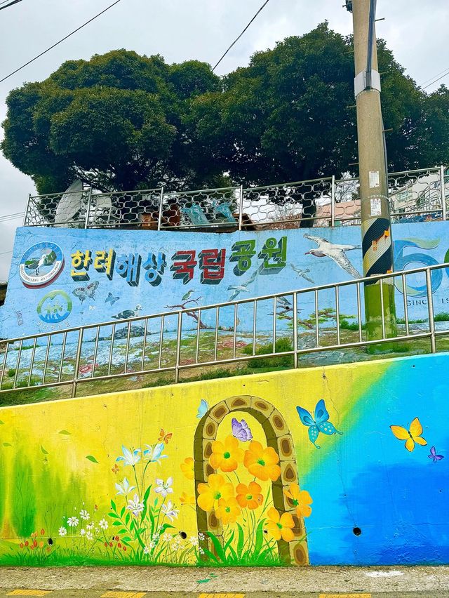 【韓国・統営】海と可愛い壁画が並ぶ街