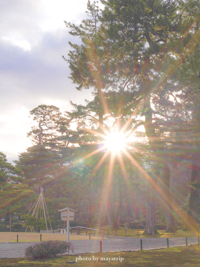 【石川/金沢】兼六園無料で行ける時間帯があるの知ってました？？ 