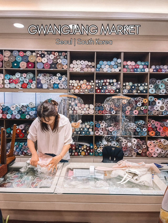 Strolling around Gwangjang Market in Seoul South Korea ✨