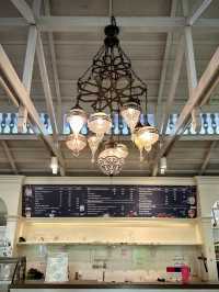 คาเฟ่มีคลาส ..บรรยากาศดีมีรสนิยม@ริมแม่น้ำกก 