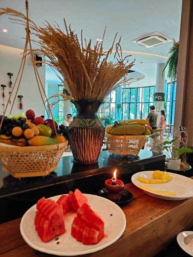 แอทไรซ์ รีสอร์ทสระว่ายน้ำสวยท่ามกลางธรรมชาติ