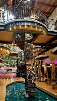 House of Benedict คาเฟ่ยอดฮิตใจกลางเมืองพัทยา