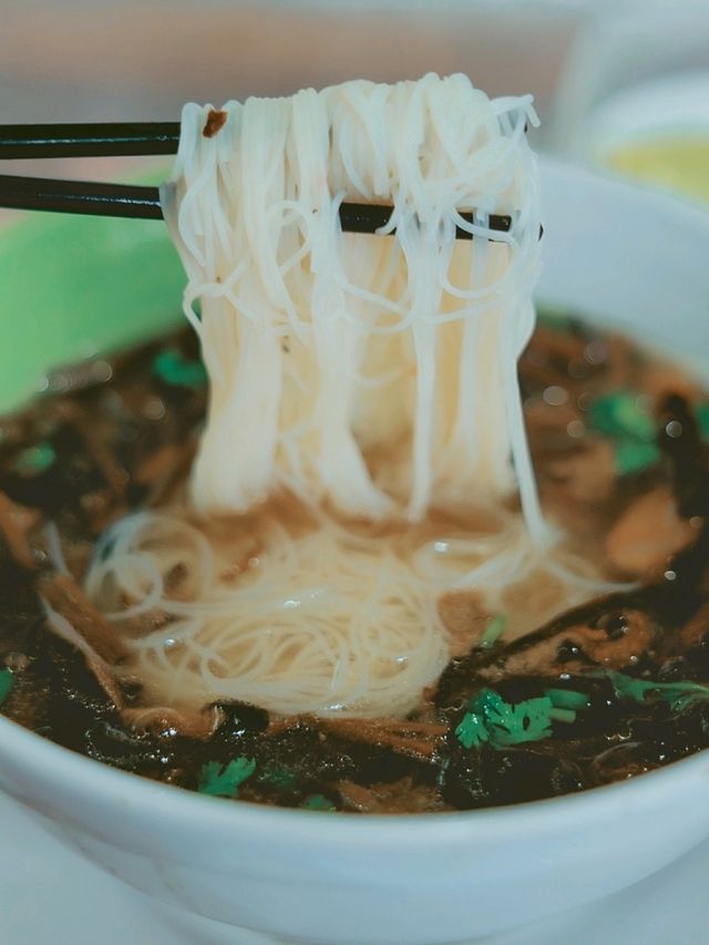 มาดามพาเท่ห์ มิชลิน 2 ดาว อร่อยลงตัว 
