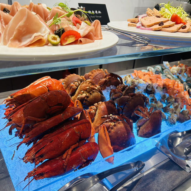華麗盛宴自助晚餐- 六國酒店🏨