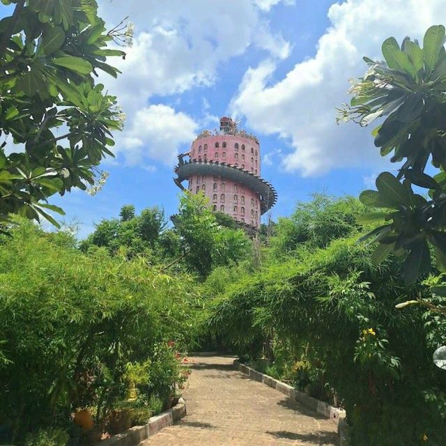 Wat Samphran
