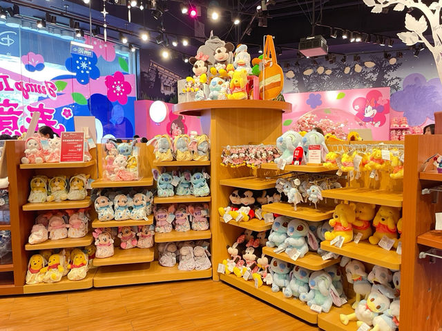  Disney Store ช็อปที่สาวกดิสนีย์ห้ามพลาด! 🏰🎆