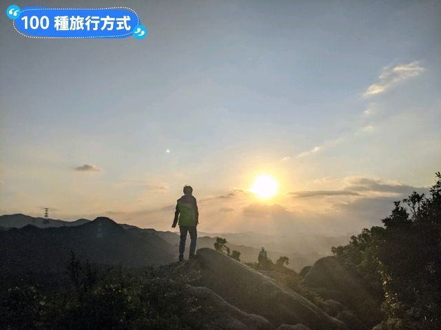 內湖親山步道-巨石林立的金面山剪刀石