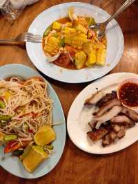 ร้านส้มตำยายหนู