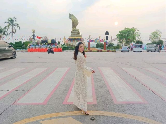 ลานพญาศรีสัตตนาคราช นครพนม