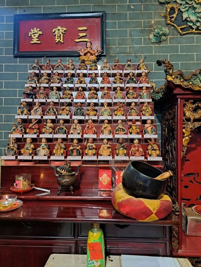 【Hau Wong Temple:香港】香港の文化財指定を受けている寺院
