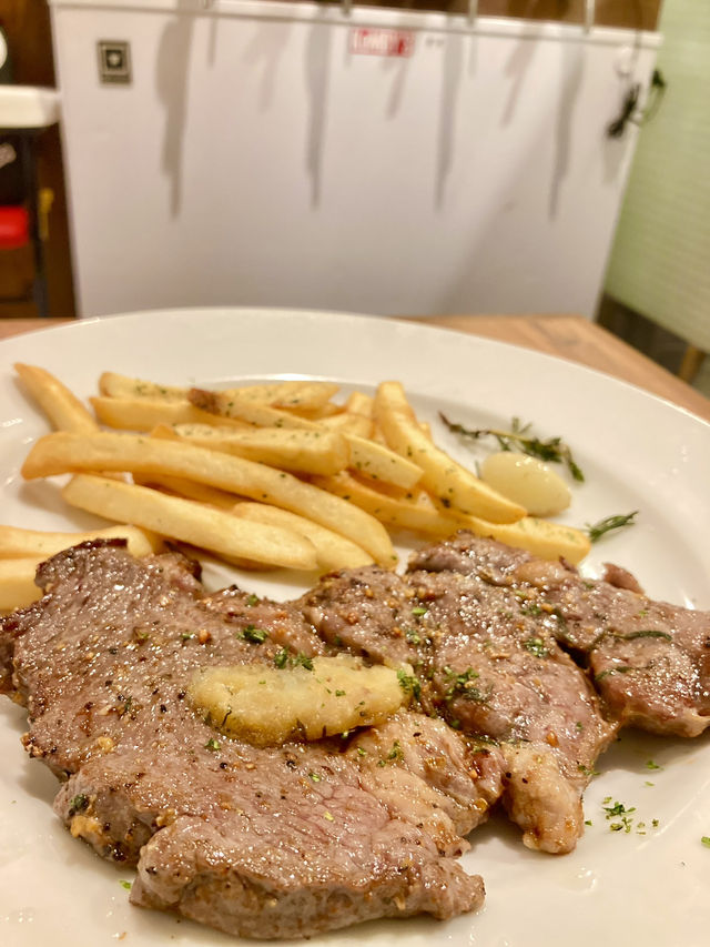 【岩国グルメ旅】お店の中はもぅアメリカなレストラン