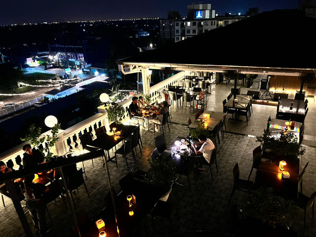 รินริมน้ำ Rooftop ริมแม่น้ำเจ้าพระยา นนทบุรี