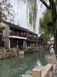 Step back in time visiting Zhouzhuang Ancient town 