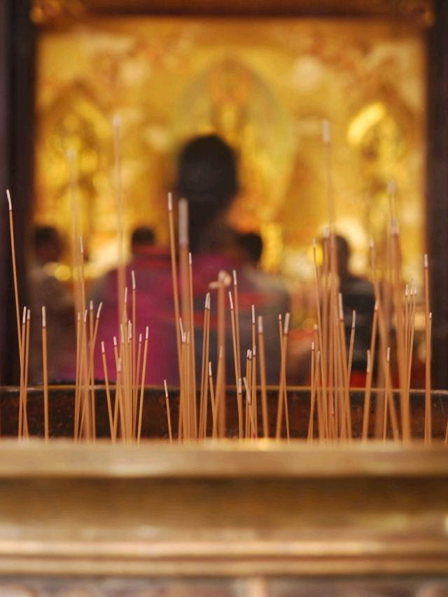 ไหว้พระขอพรสิงคโปร์ Buddha Tooth Relic Temple