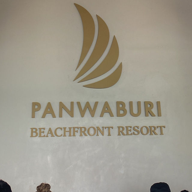 Panwaburi Beachfront Resort