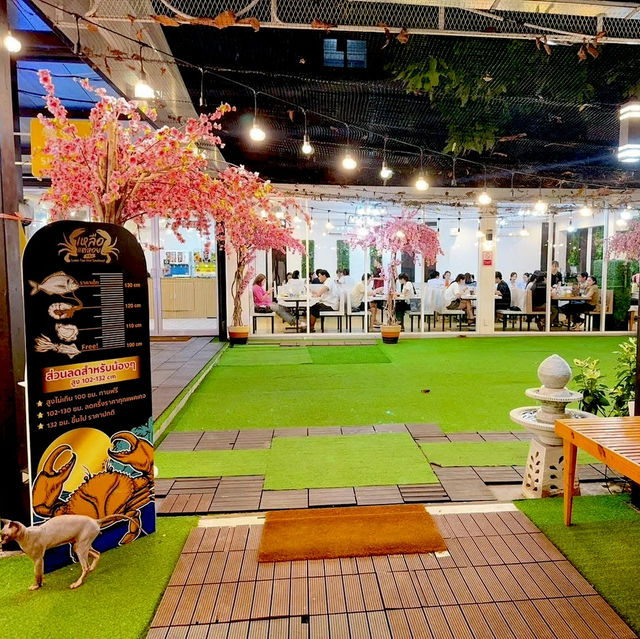 บุฟเฟ่ต์ซีฟู้ดร้านเด็ด สดอร่อยวัตถุดิบคุณภาพ
