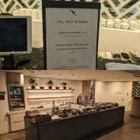 Qantas International Business Lounge Singapore