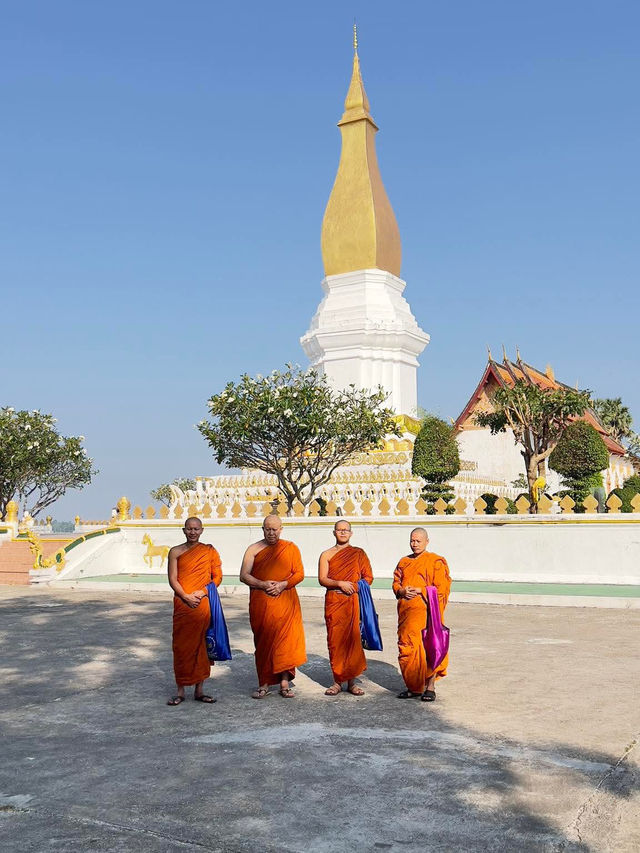 พระธาตุศรีโครตบอง สปป.ลาว