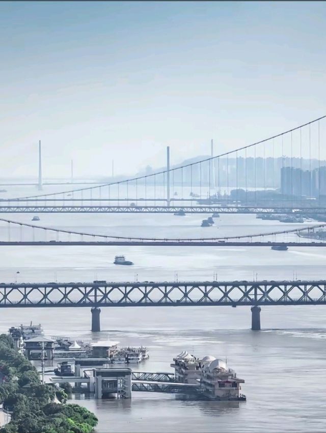 在39度的武漢暴走六萬步‐只為這幾張照片，來這些地方拍照就對了📸🤩