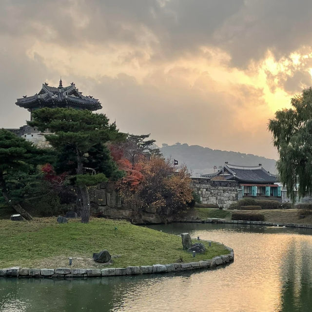 Suwon Fortress: A Stunning Historical Gem🌅🏯✨