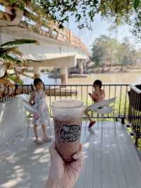 คาเฟ่ริมแม่น้ำปราจีนบุรี 