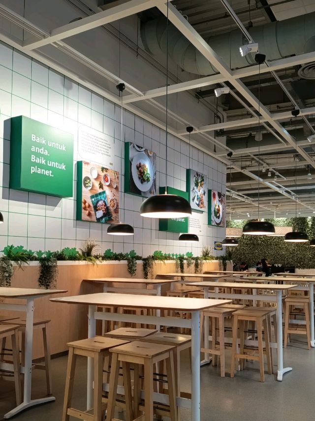 Affordable Breakfast at Ikea 