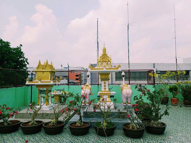泰國曼谷市中心老城區唐人街華人文化古跡寺廟一日遊行程，體驗當地華人文化生活，祈福聖地，適合祈福打卡拍照📸