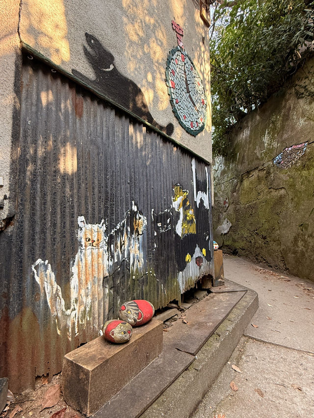 尾道｜到貓之細道小路探險 貓神社、貓咖啡像瀨戶內藝術節般的老街體驗