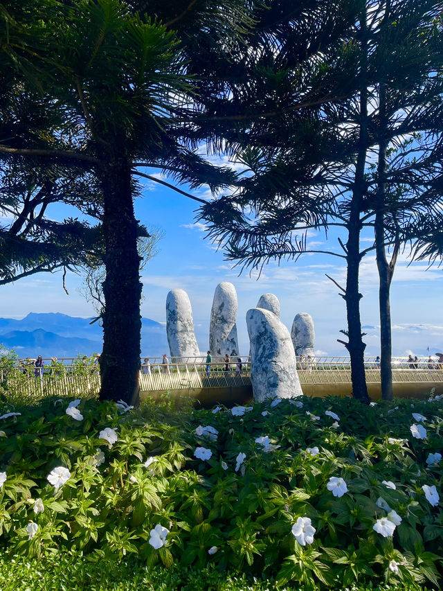 บานาฮิลส์ (Ba Na Hills) – ดินแดนมหัศจรรย์แห่งเวียด