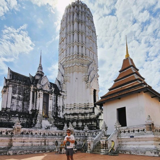 เดินตามรอยหนังกับ วัดพุทไธศวรรย์ อยุธยา